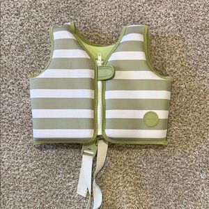 BRAND NEW NEVER USED. Sunnylife Olive Green & White Striped Kids Swim Vest